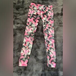 No Boundaries Pink and Black Floral Leggings size L/G(11-13)